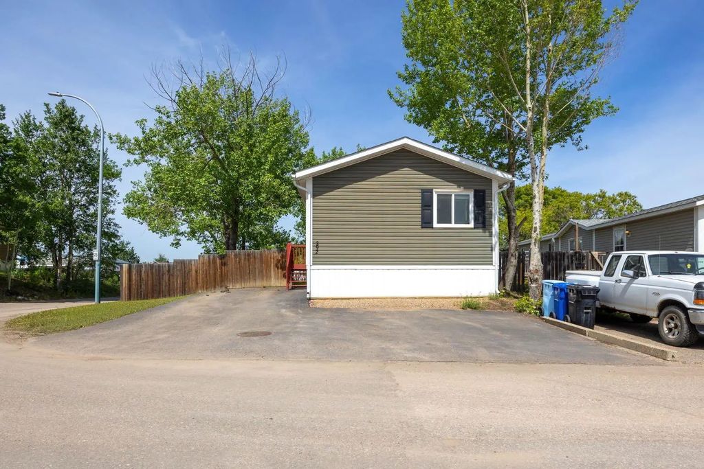 292 Greenwich Lane , Fort McMurray