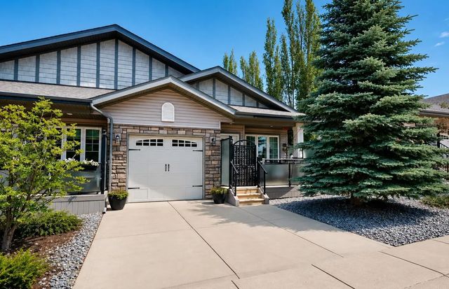 4 7001 52 Street , Lacombe