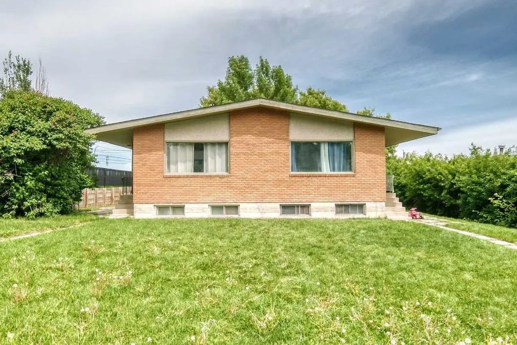 416/418 33 Avenue Ne, Calgary