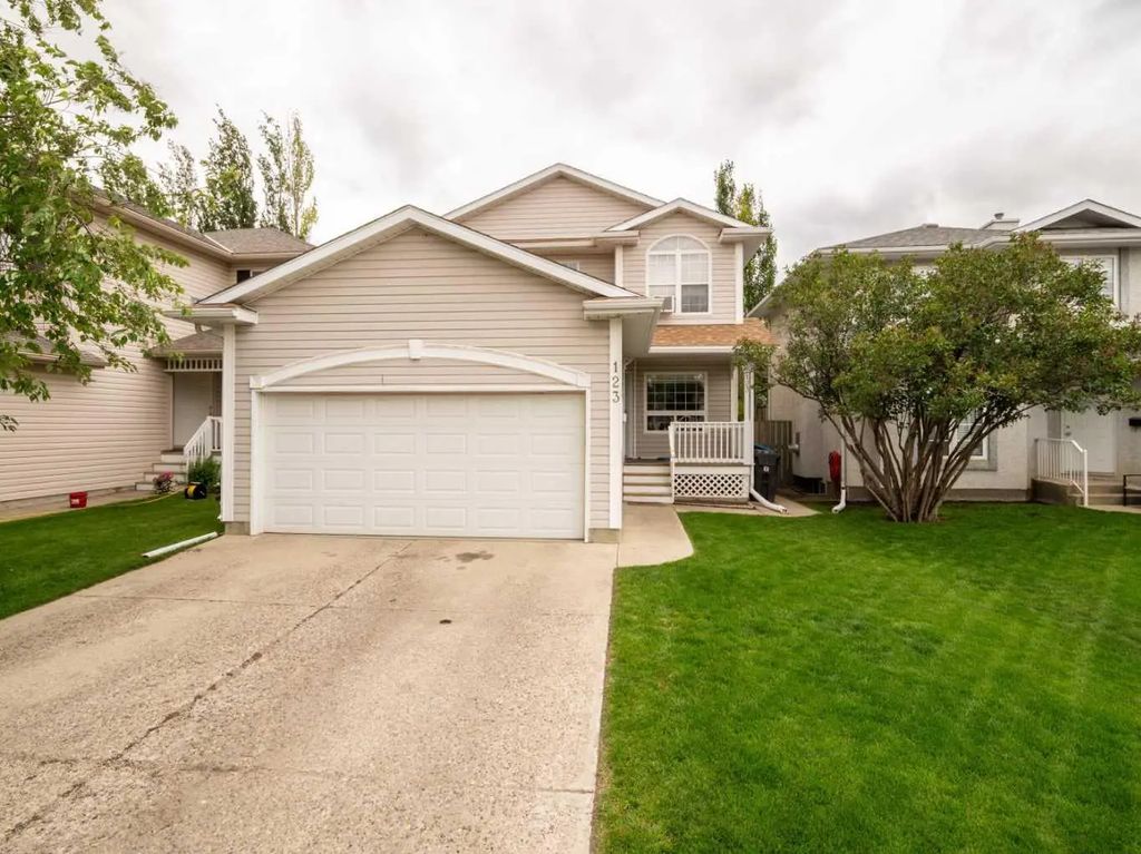 123 Stoney Crescent W, Lethbridge