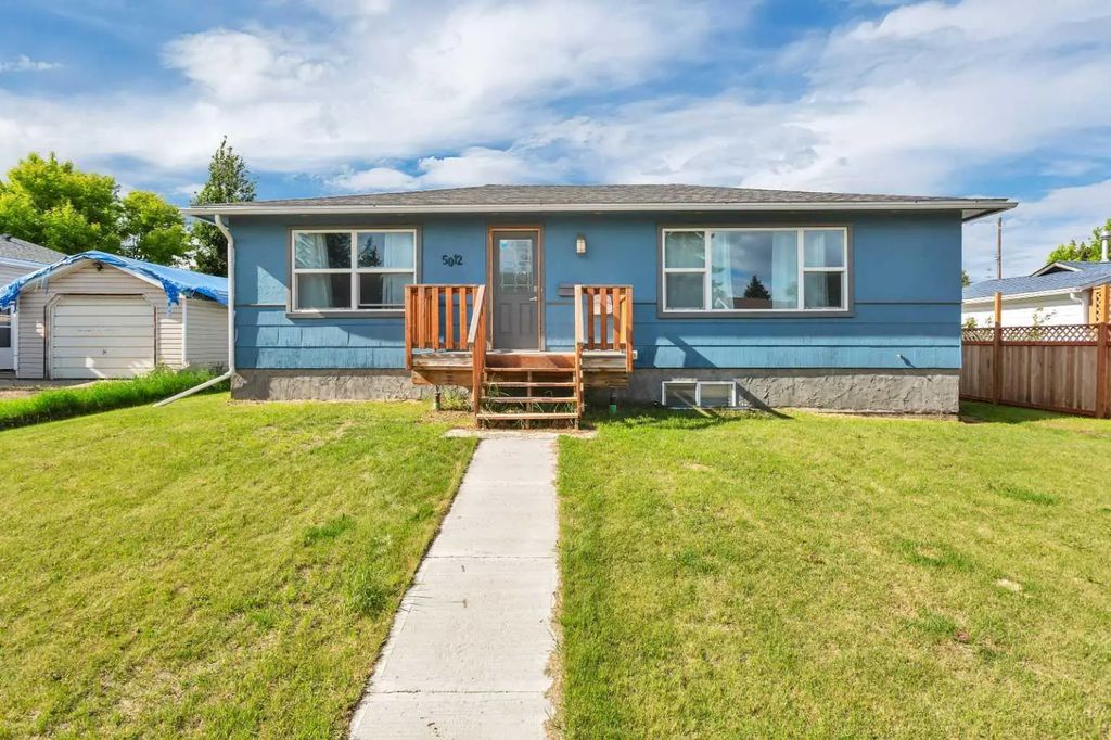 5012 62 Avenue  , Ponoka