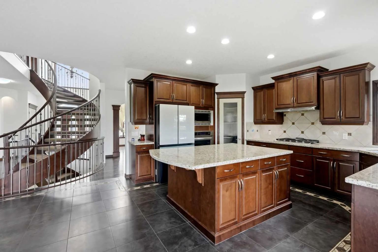 236 Parkmere Court , Chestermere – Residential Detached Listing Photo 17