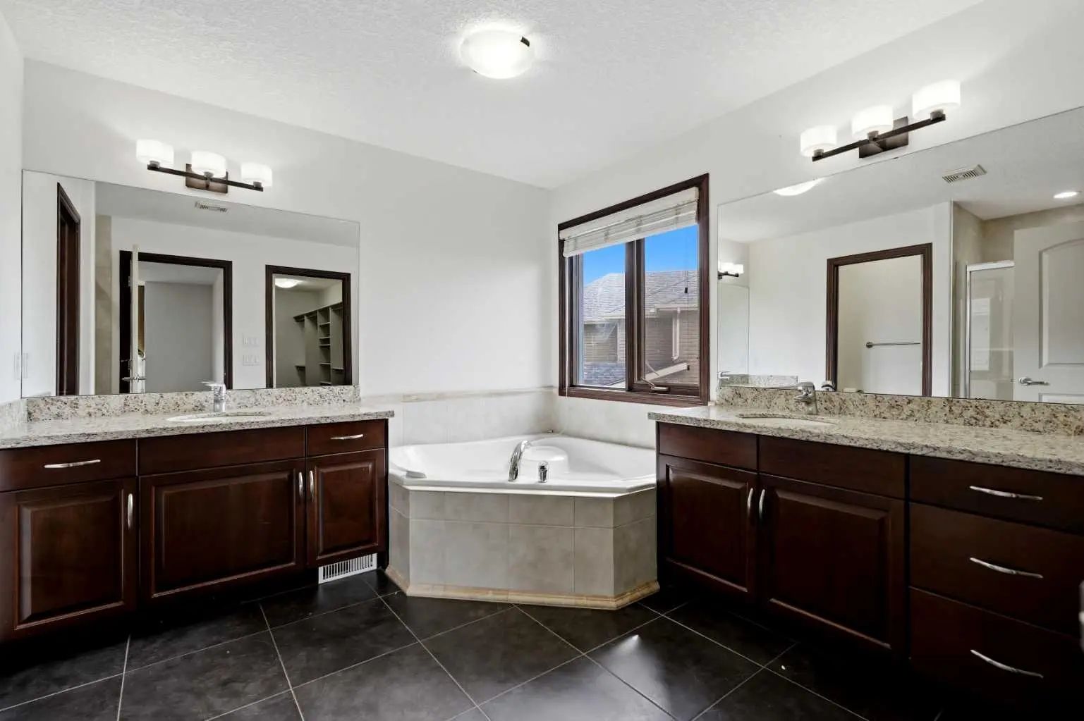 236 Parkmere Court , Chestermere – Residential Detached Listing Photo 35