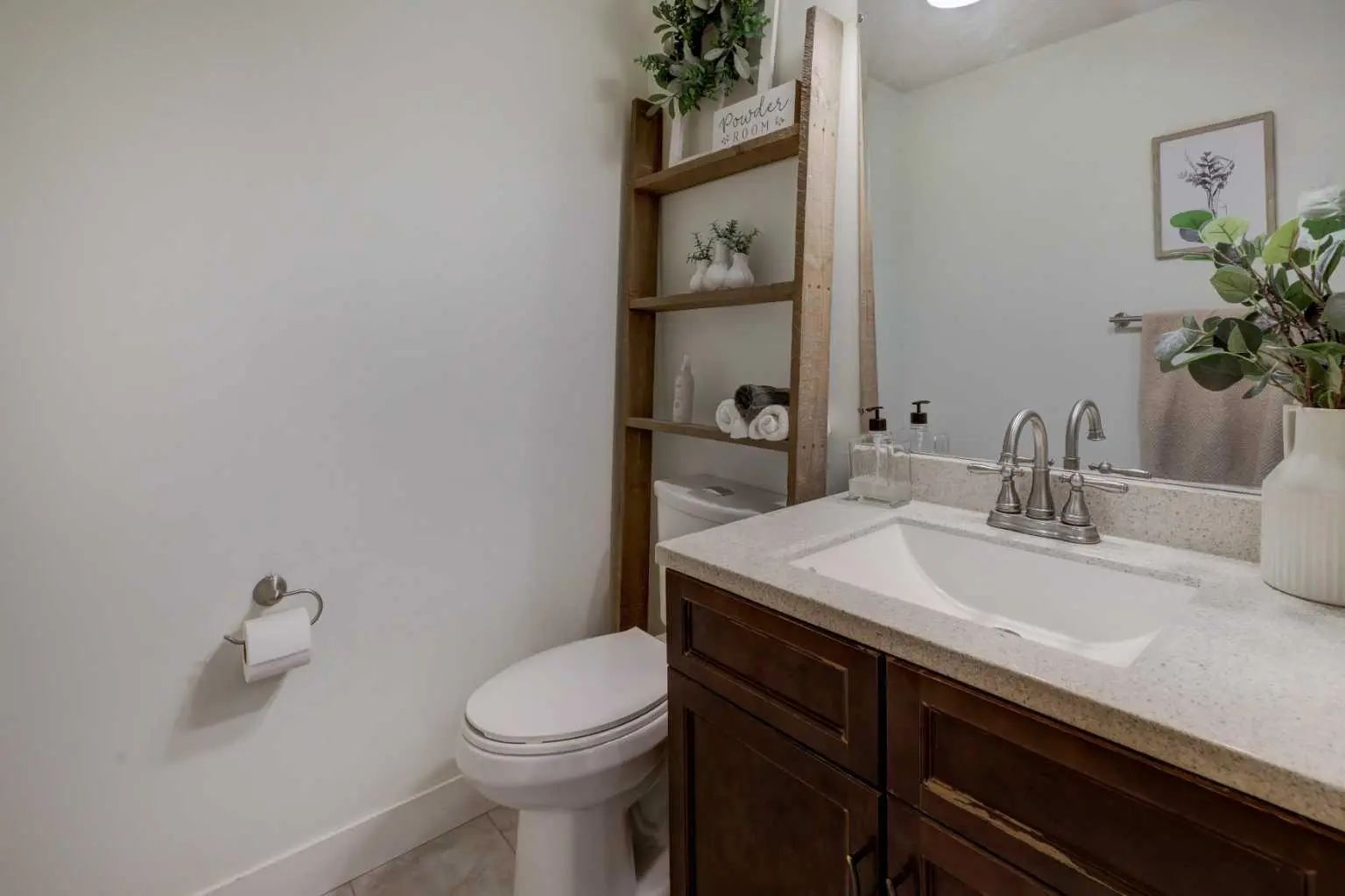 8320 Centre Street Northeast, Calgary – Residential Semi Detached (Half Duplex) Listing Photo 12
