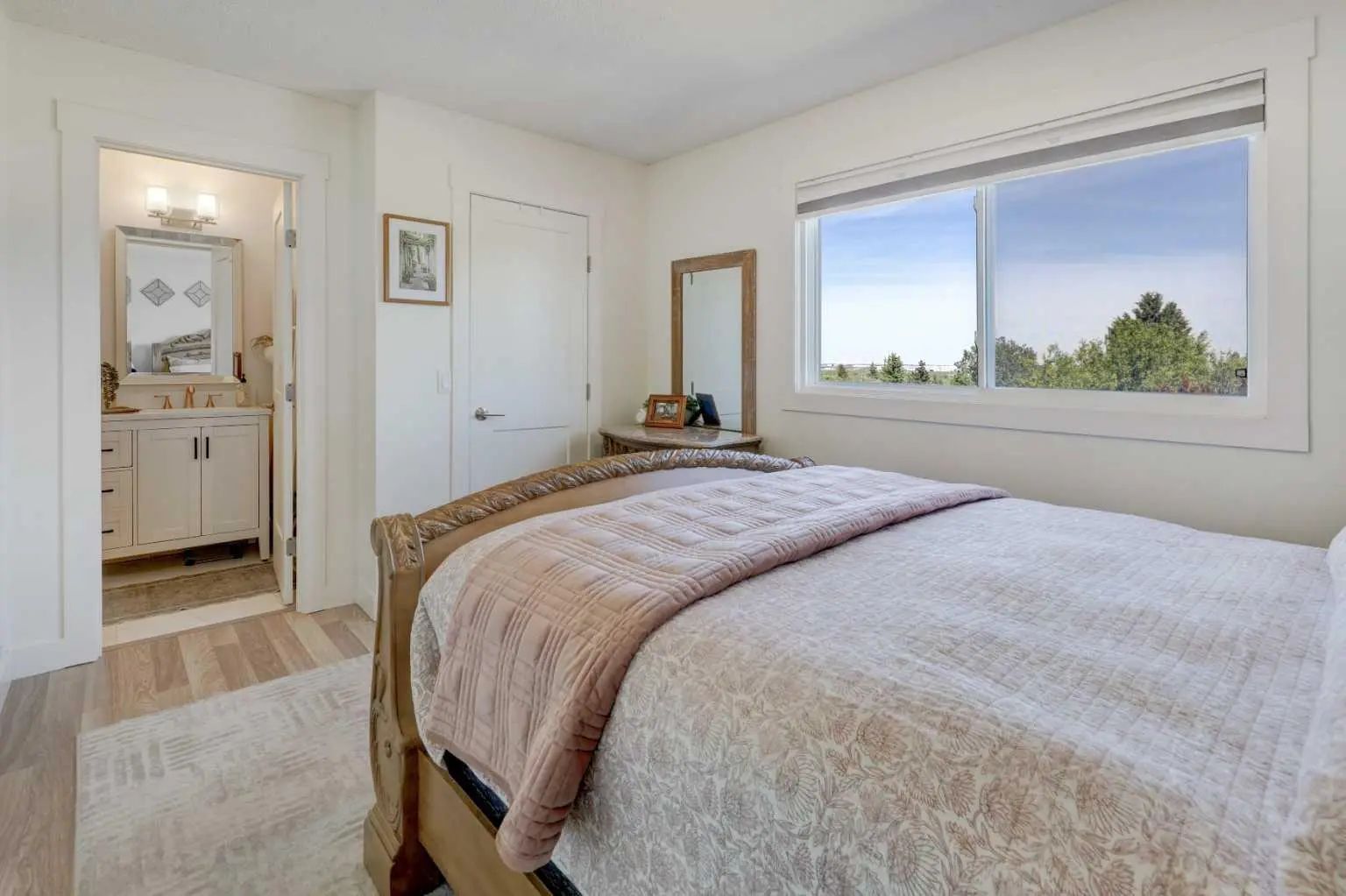 8320 Centre Street Northeast, Calgary – Residential Semi Detached (Half Duplex) Listing Photo 14