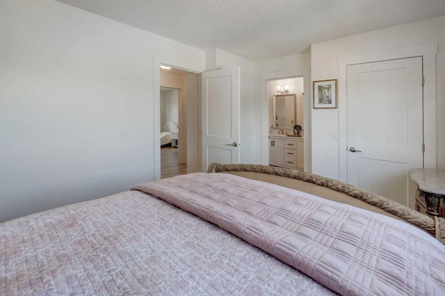 8320 Centre Street Northeast, Calgary – Residential Semi Detached (Half Duplex) Listing Photo 15