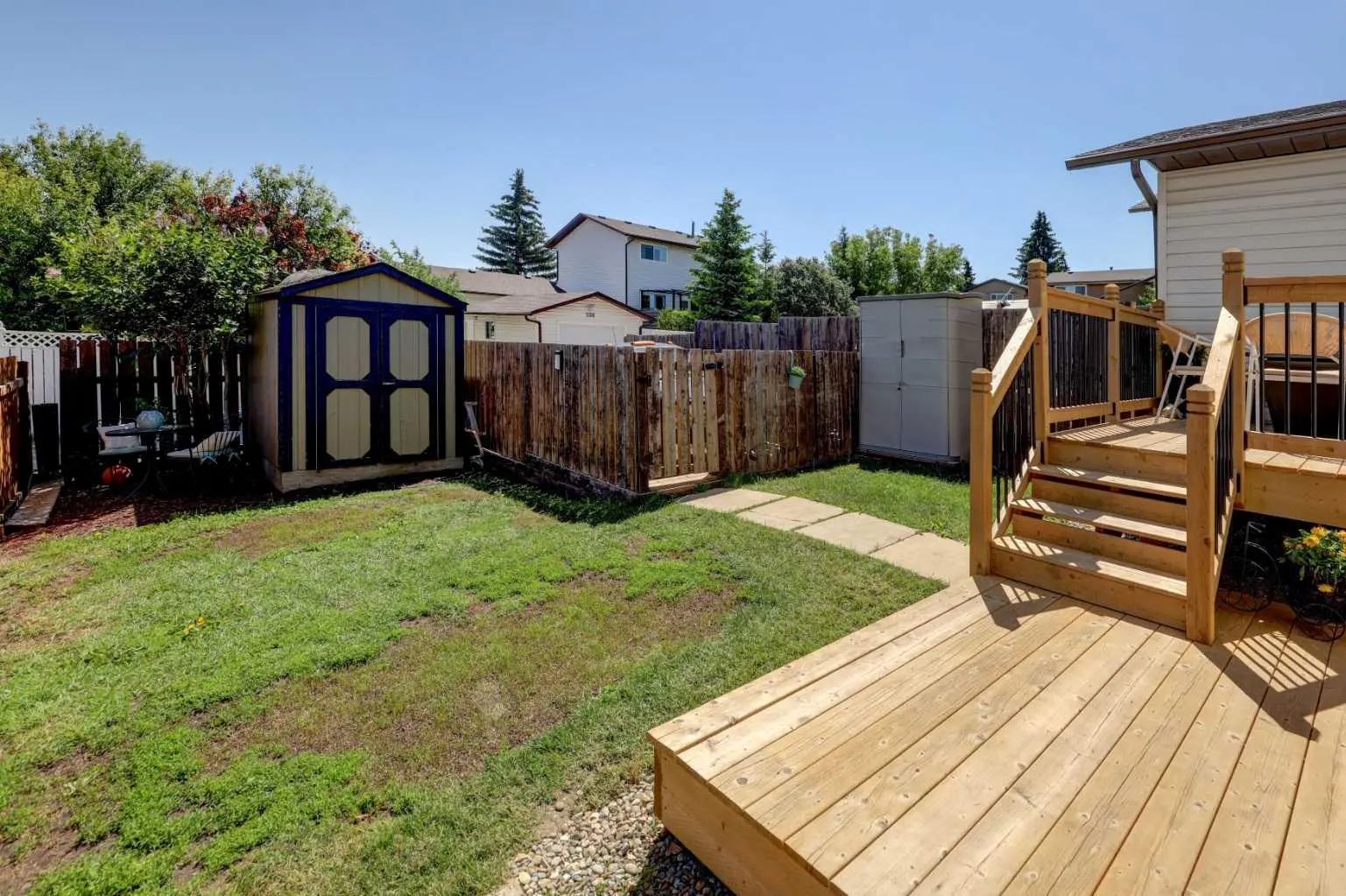8320 Centre Street Northeast, Calgary – Residential Semi Detached (Half Duplex) Listing Photo 30