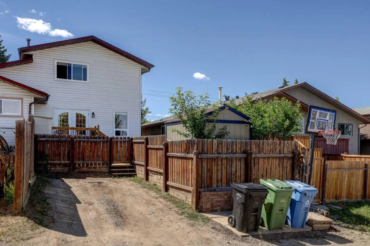 8320 Centre Street Northeast, Calgary – Residential Semi Detached (Half Duplex) Listing Photo 31