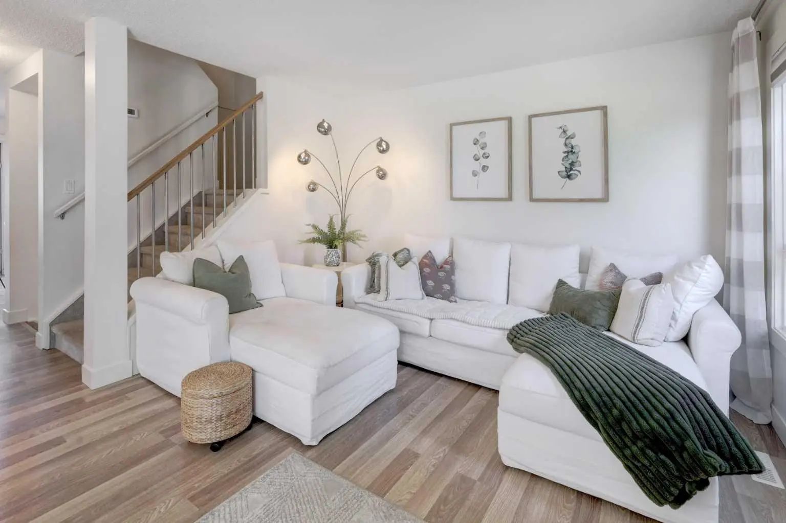 8320 Centre Street Northeast, Calgary – Residential Semi Detached (Half Duplex) Listing Photo 6