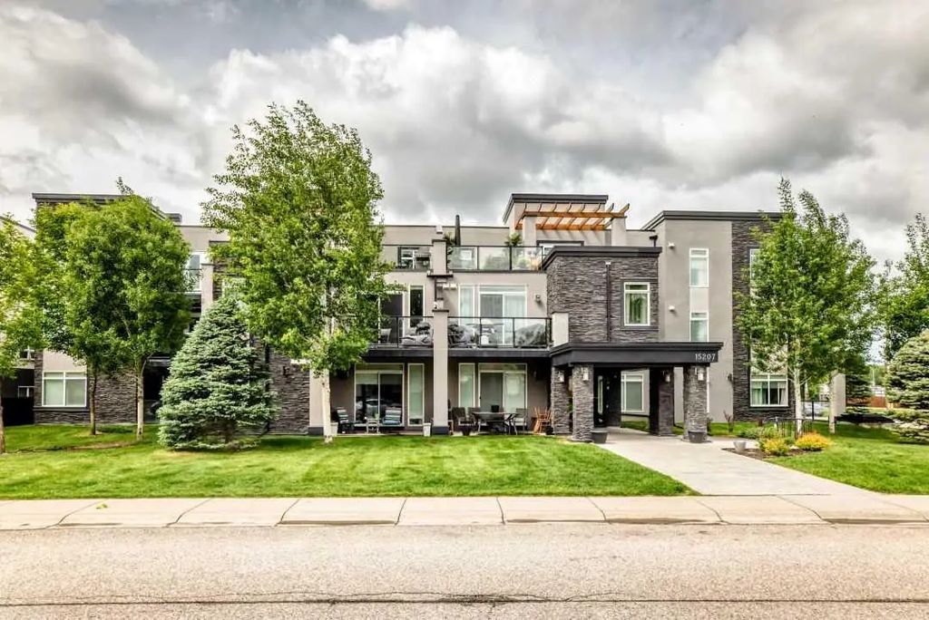 304 15207 1 Street Se, Calgary