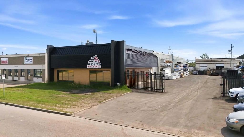 6785 52 Avenue , Red Deer