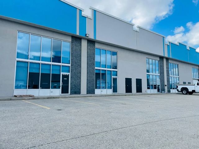 302/303 10920 84 Avenue , Grande Prairie
