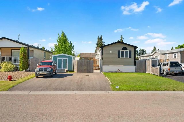 5207 52 Avenue , Blackfoot