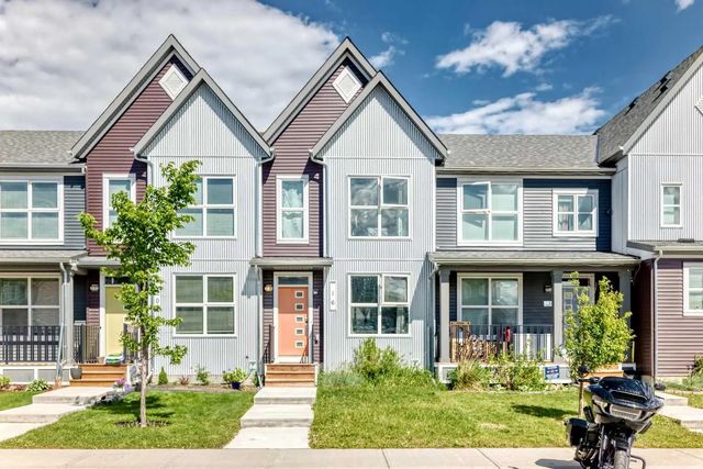 16 Carringvue Way Nw, Calgary