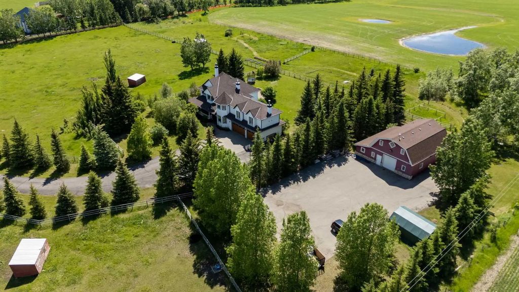 100 354016 64 Street E, Rural Foothills County