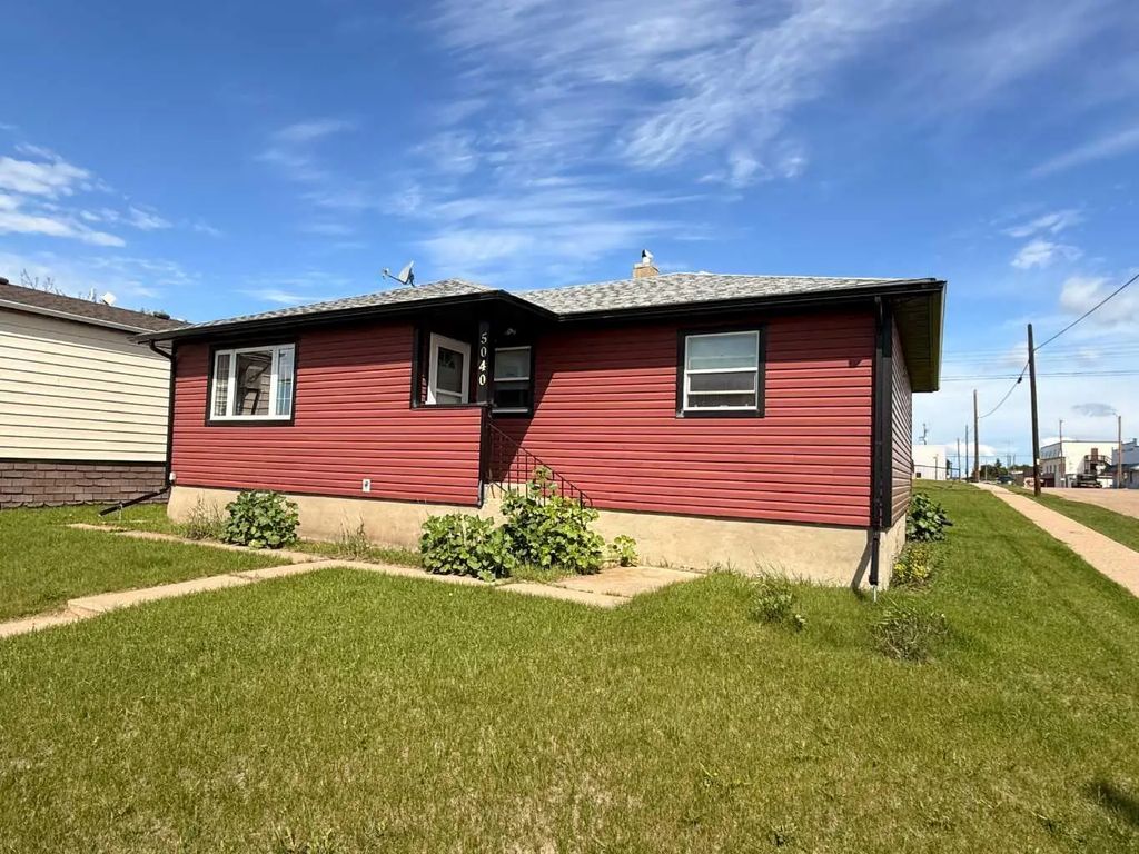 5040 48th Street , Hardisty