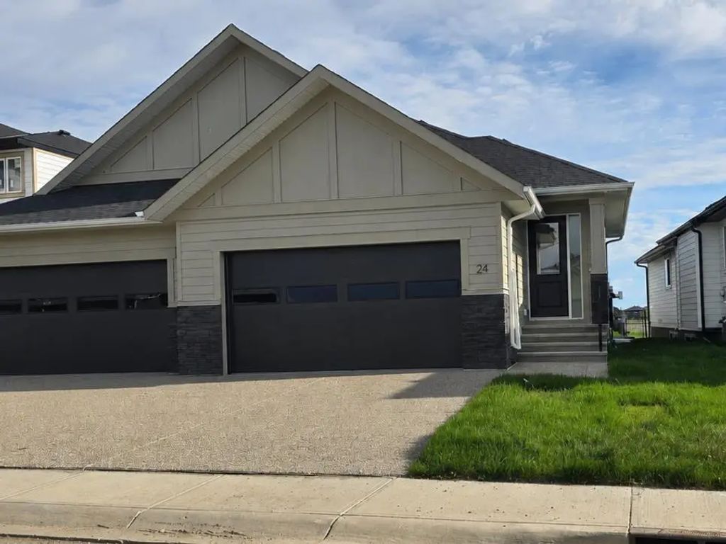 24 St Andrews Close , Lyalta
