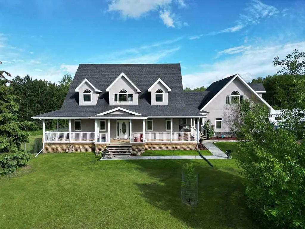 100 Aspen Drive  , Athabasca