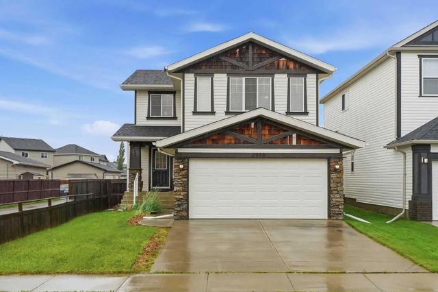 2055 Reunion Boulevard Nw, Airdrie