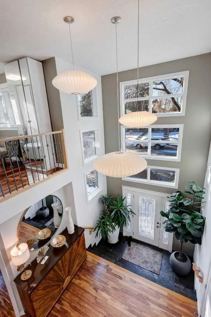 38 Lissington Drive Sw Calgary Alberta T3E 5E1 North Glenmore Park Home For Sale