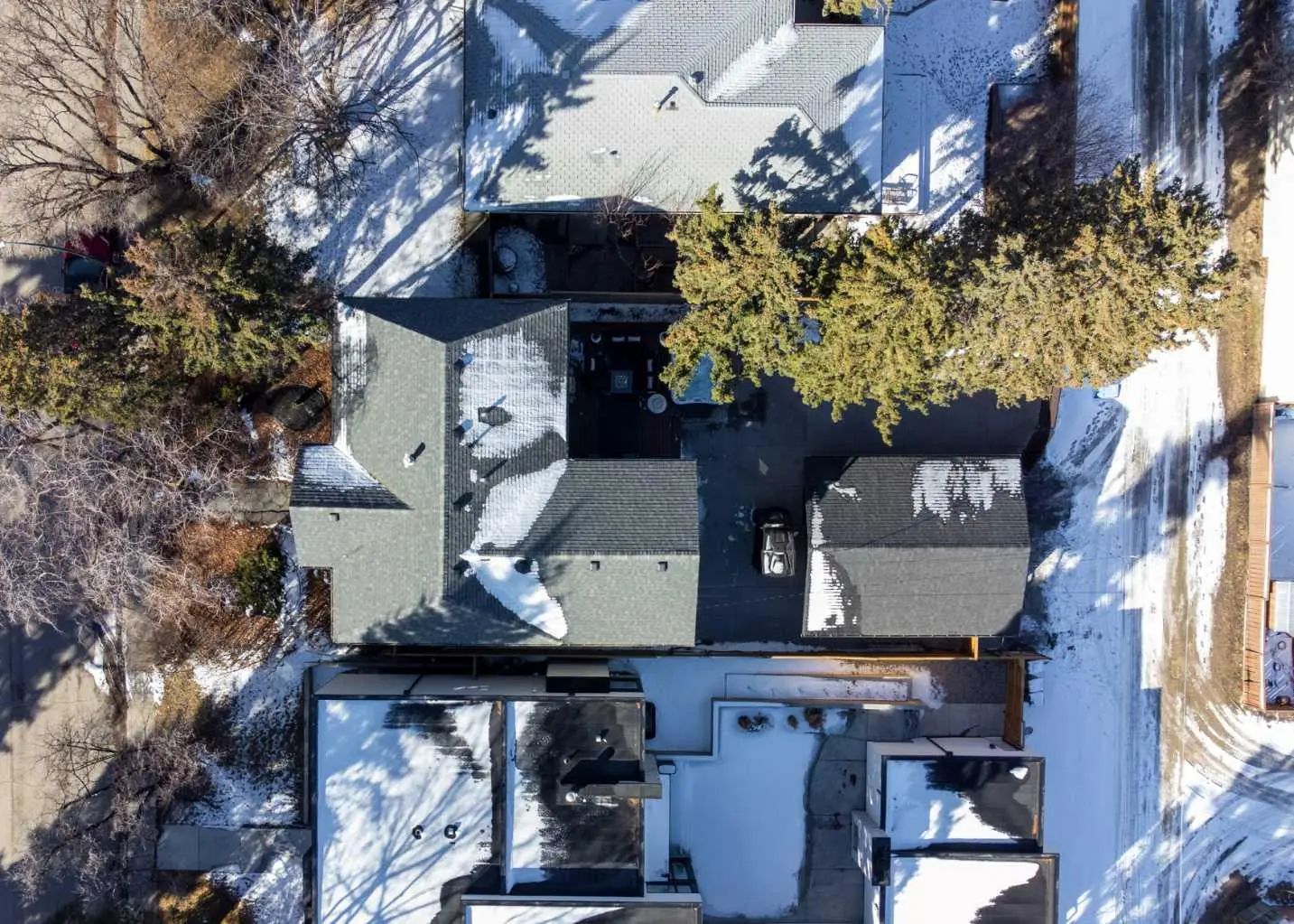 38 Lissington Drive Sw Calgary Alberta T3E 5E1 North Glenmore Park Home For Sale