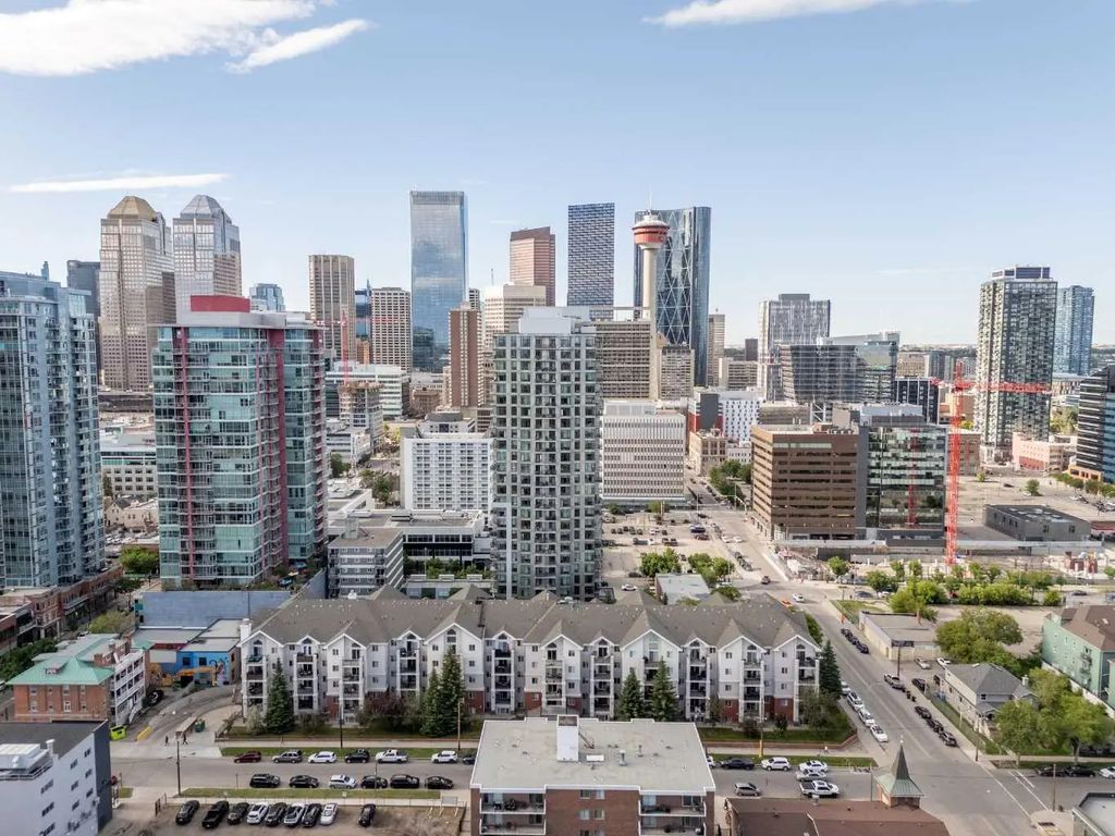 121 126 14 Avenue Sw, Calgary