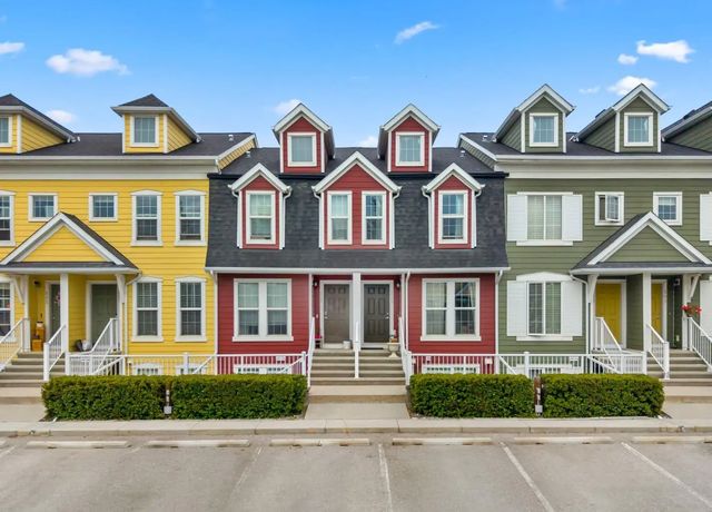517 Mckenzie Towne Close Se, Calgary