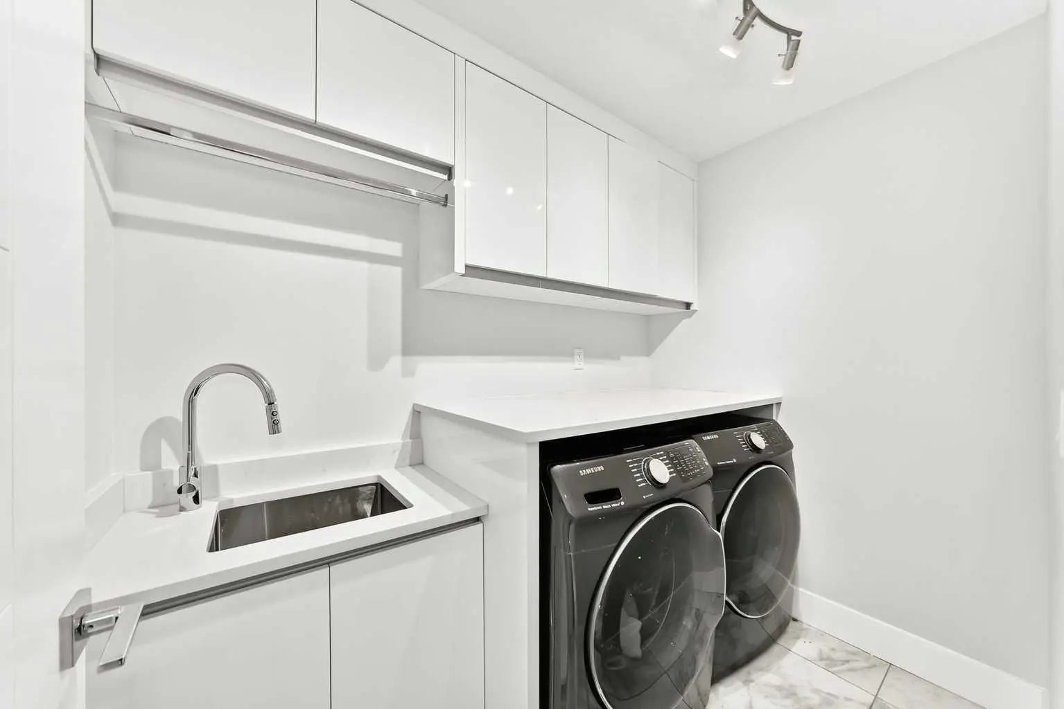 3014 Cochrane Road Northwest, Calgary – Residential Semi Detached (Half Duplex) Listing Photo 24