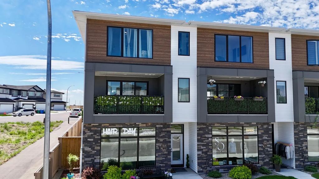 1064 Coalbrook Gate W, Lethbridge