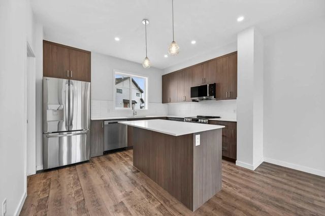 105 28 Red Embers Plaza Ne, Calgary