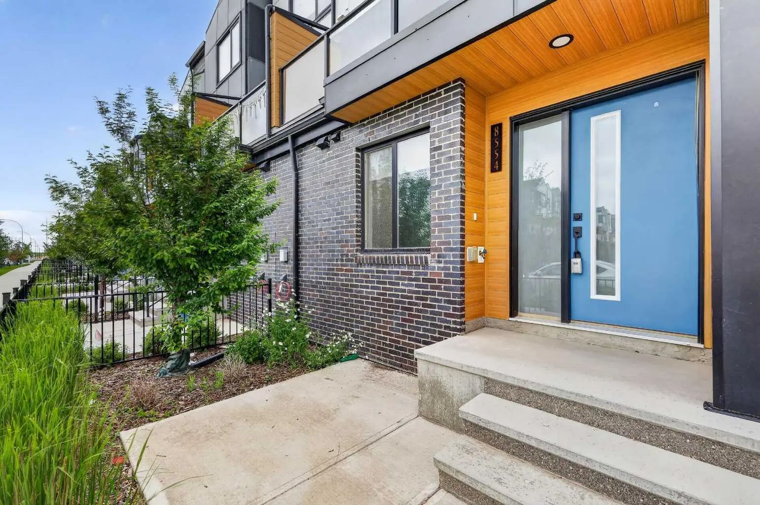 8554 19 Avenue Southeast, Calgary – Residential Row/Townhouse Listing Photo 12