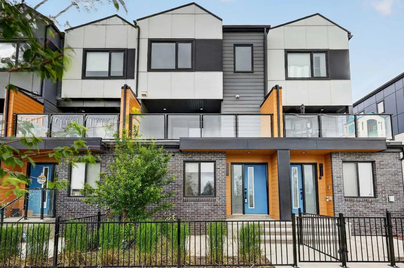 8554 19 Avenue Southeast, Calgary – Residential Row/Townhouse Listing Photo 13