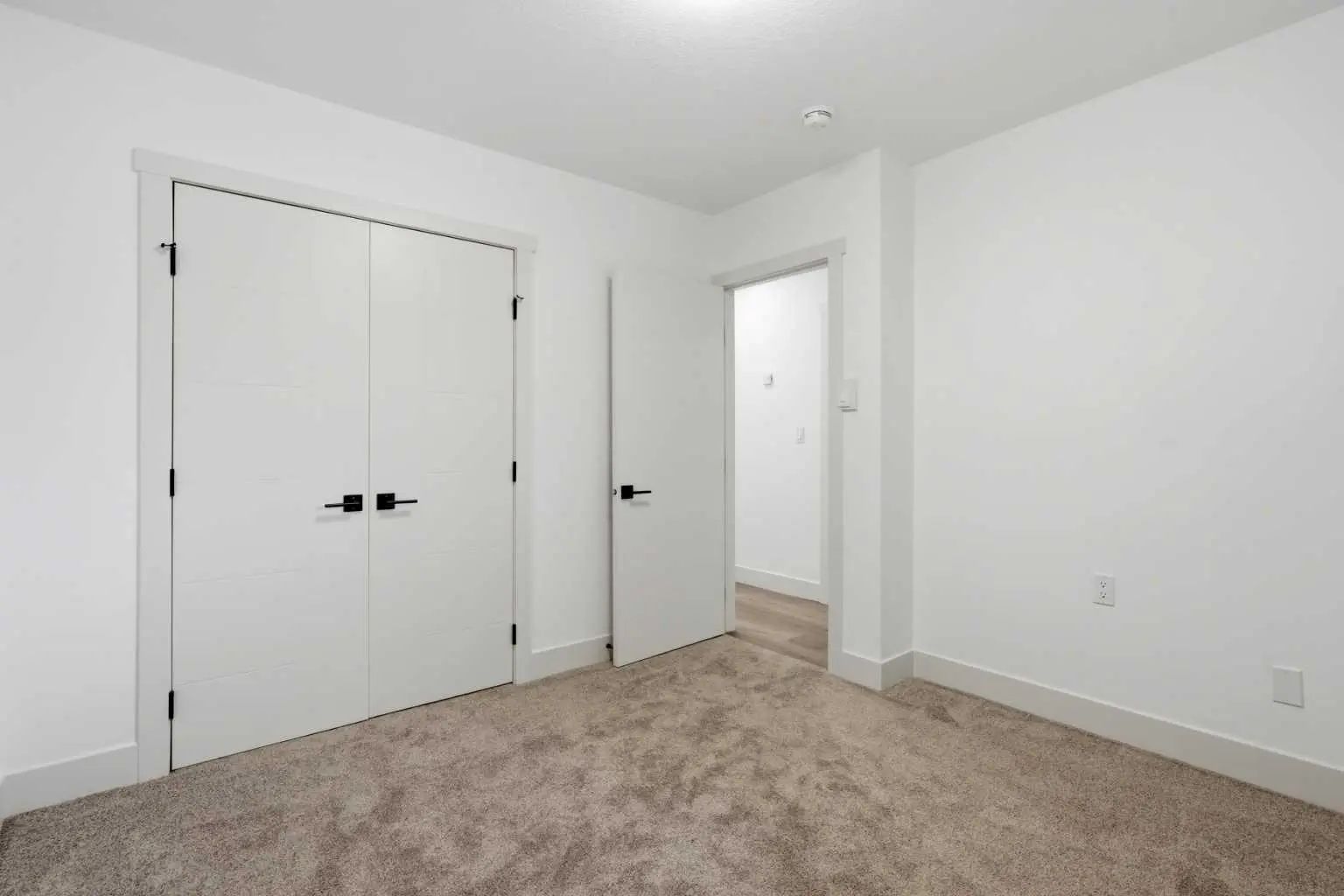 908 Stonehaven Road Southwest, Calgary – Residential Detached Listing Photo 21