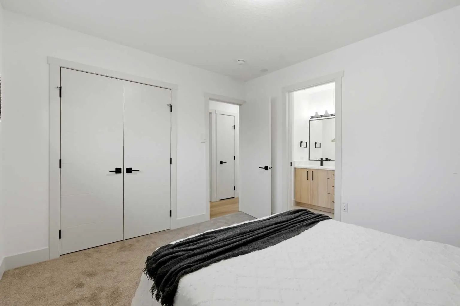 908 Stonehaven Road Southwest, Calgary – Residential Detached Listing Photo 23