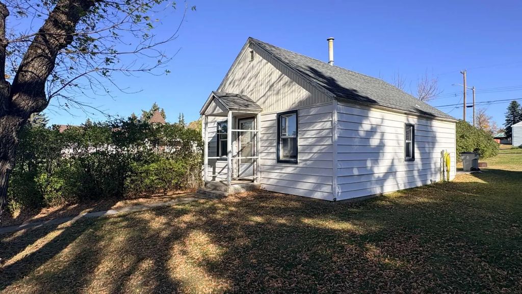 602 5 Avenue , Wainwright