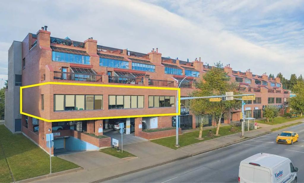 200 811 14 Street Nw, Calgary