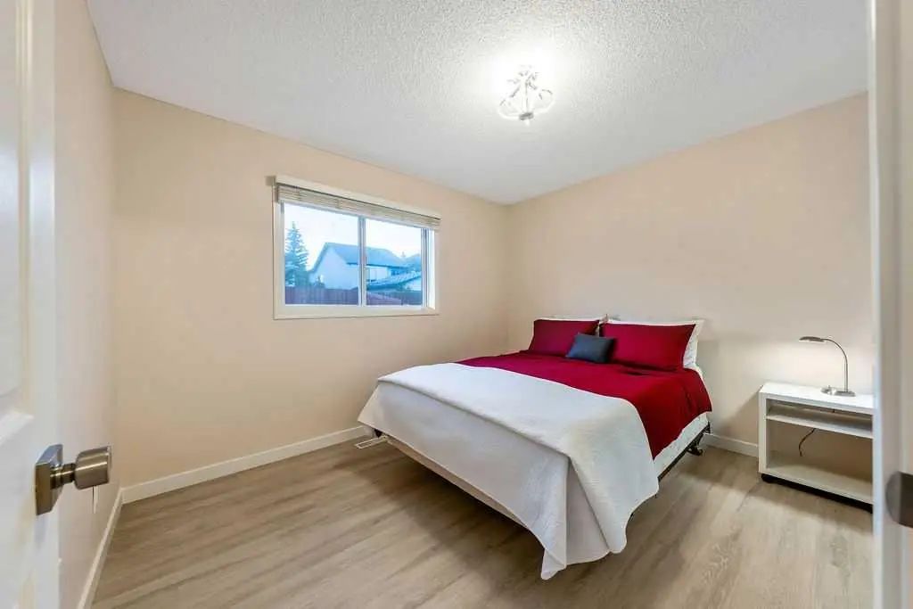 2016 Country Hills Circle Northwest, Calgary – Residential Detached Listing Photo 14