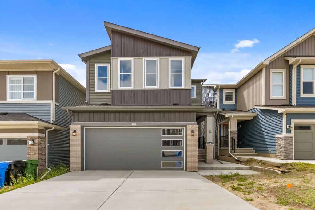 47 Carringvue Passage Nw, Calgary