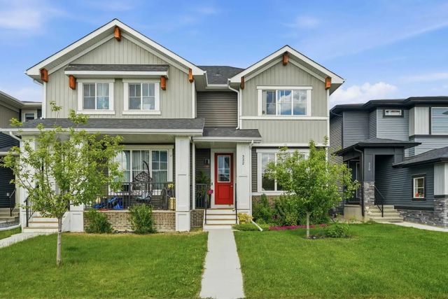 332 Lawthorn Way Se, Airdrie