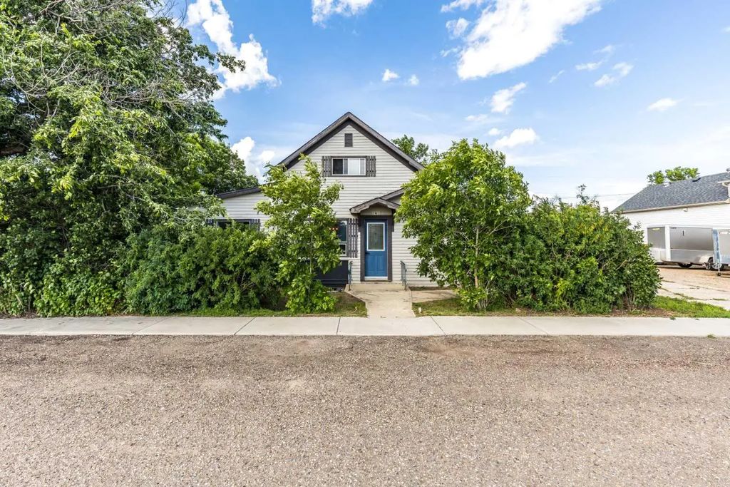 80 Pacific Avenue , Irvine