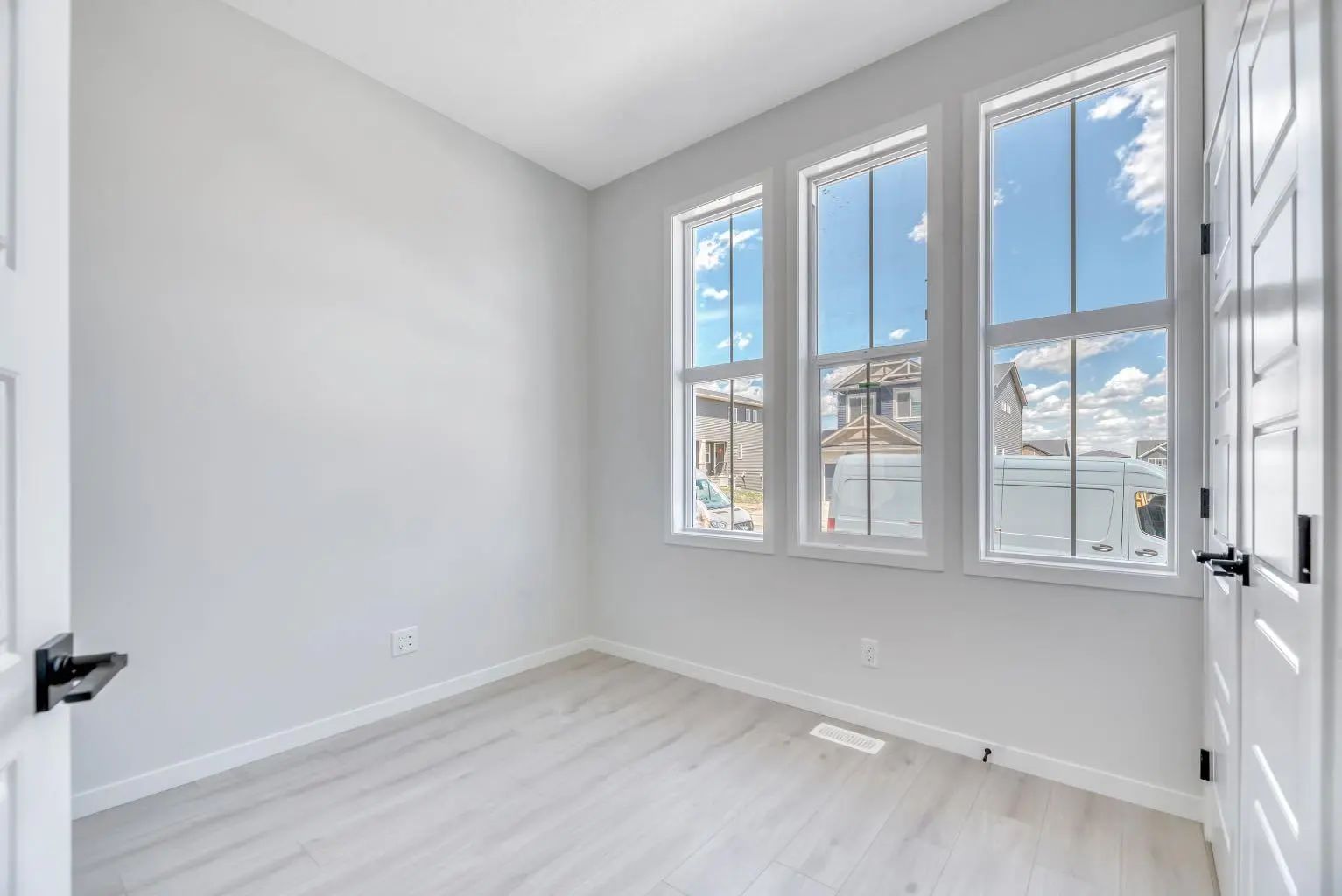 292 Marmot Grove Nw Calgary Alberta T3R 2B5 Glacier Ridge Home For Sale
