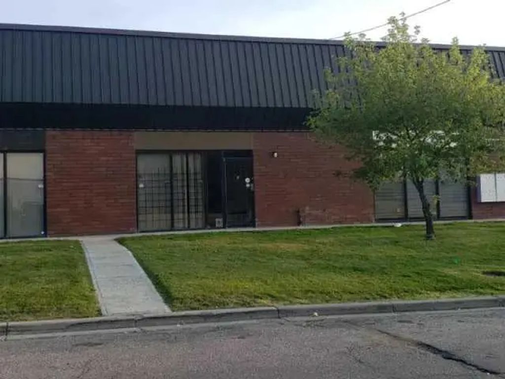 5 2235 30 Avenue Ne, Calgary