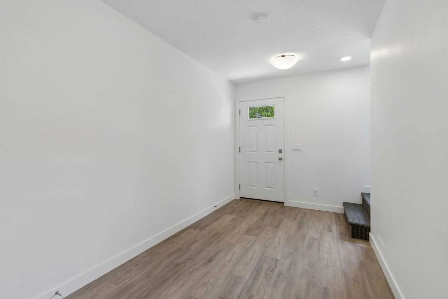 801 24 Rivercrest Drive , Cochrane – Residential Row/Townhouse Listing Photo 4