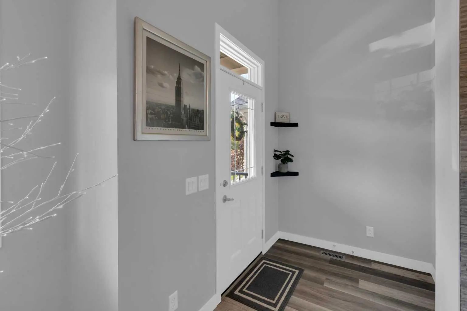 317 Sundown Road S, Cochrane – Residential Detached Listing Photo 3