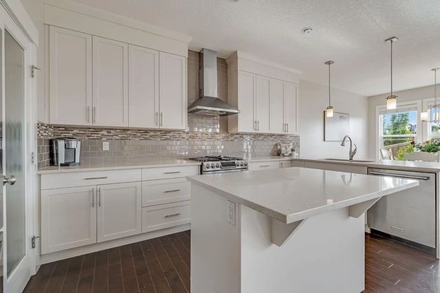 198 Mahogany Passage Se, Calgary