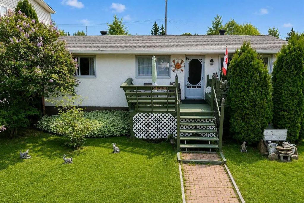 1121 56 Street , Edson