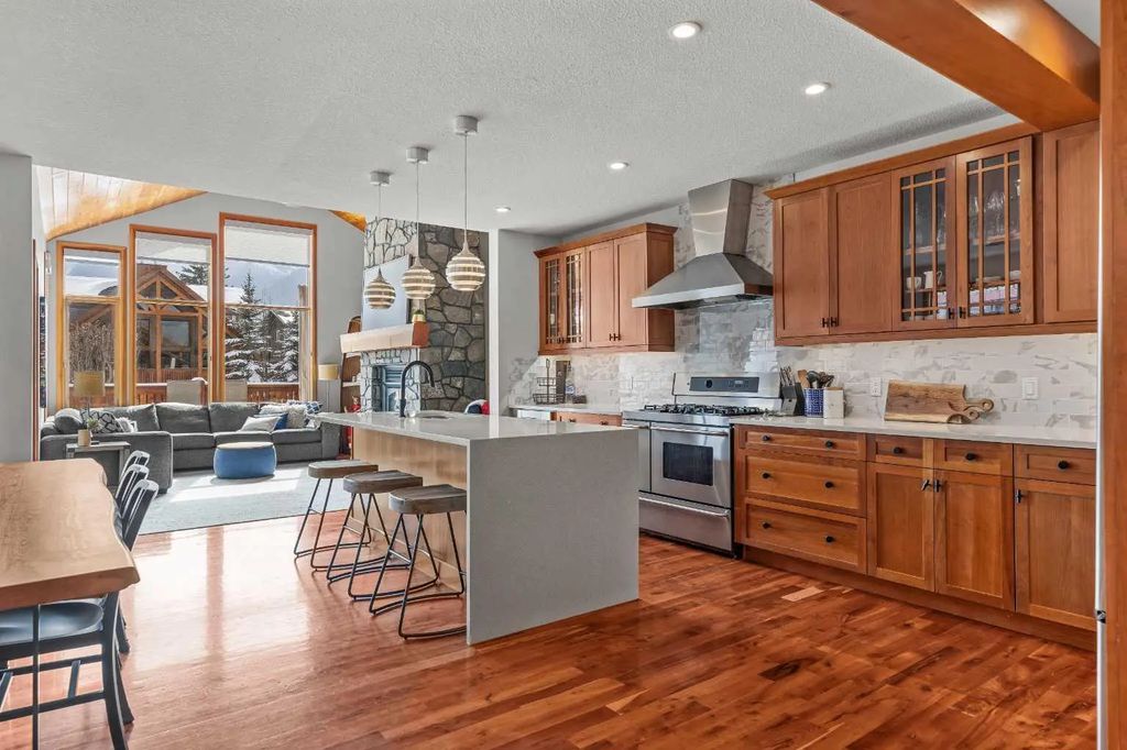 634 4 Street , Canmore