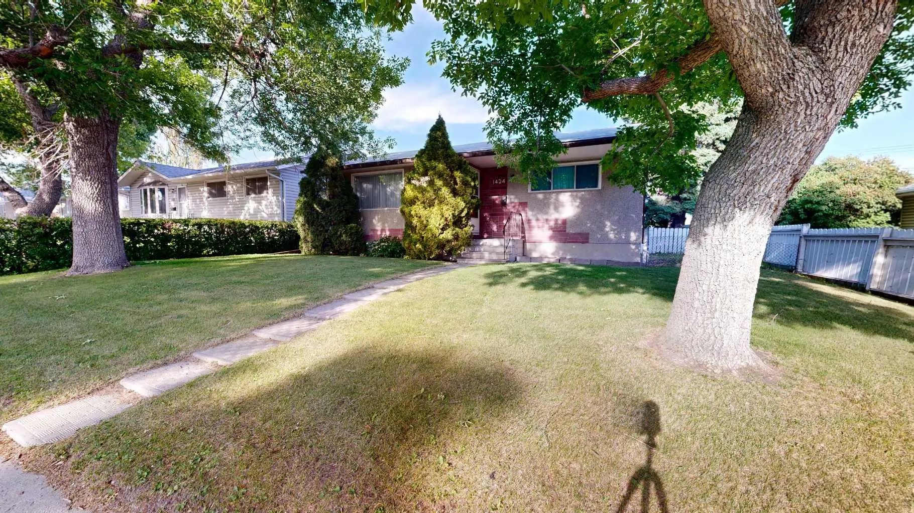 1424 Radisson Drive Southeast, Calgary – Residential Detached Listing Photo 4