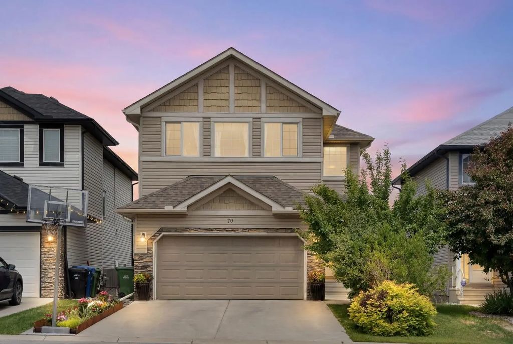70 Everwoods Park Sw, Calgary