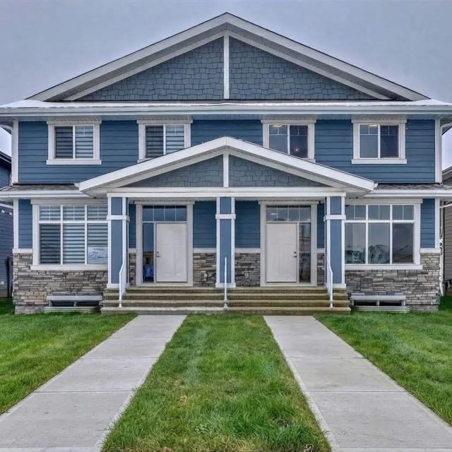 1040 Mahogany Boulevard Se, Calgary